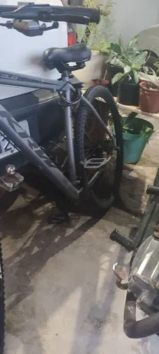 Bicicleta aro 29 impecável 