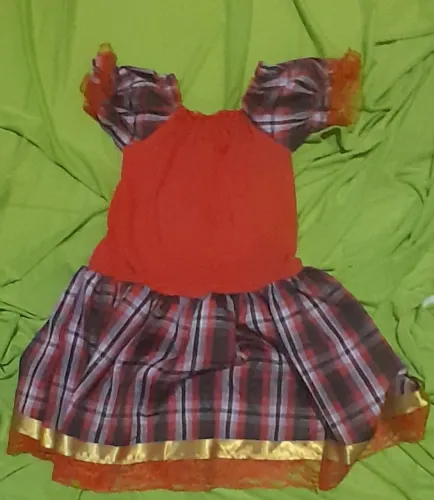 Vendo roupas infantins novas,semi novas e usadas .