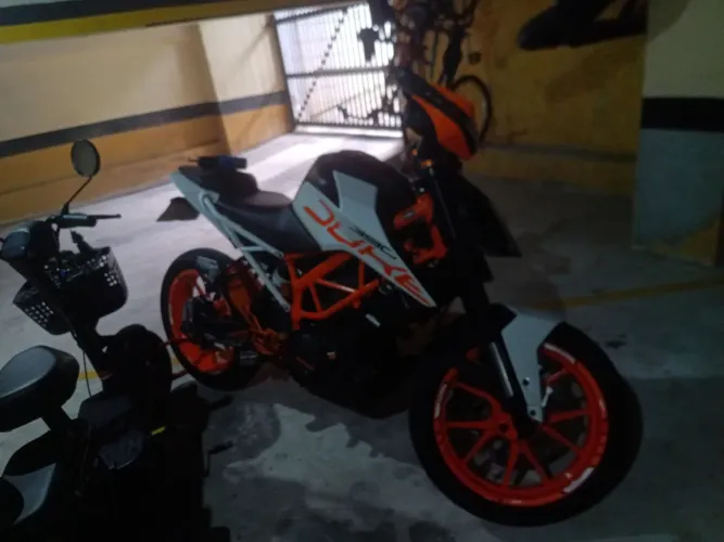 Duke 390 linda UNICA