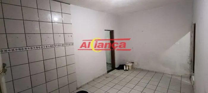 Casa com 1 quarto à locação, 1 vaga, 40m² no Taboão - Guarulhos/SP