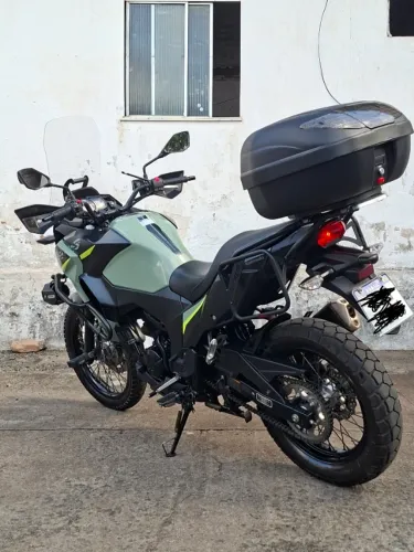 Vendo versys x 300 ano 2023