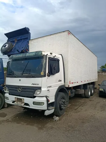 Atego 2425 truk baú