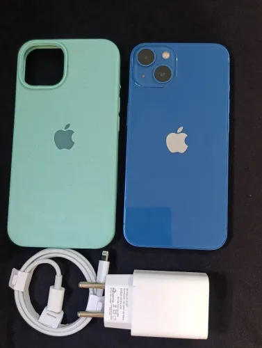 iPhone 13 128 GB azul bateria 84% do funcionamento certinho