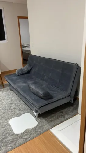 Sofá Cama Casal Reclinável Veludo Cinza Grafite Pés Cromados