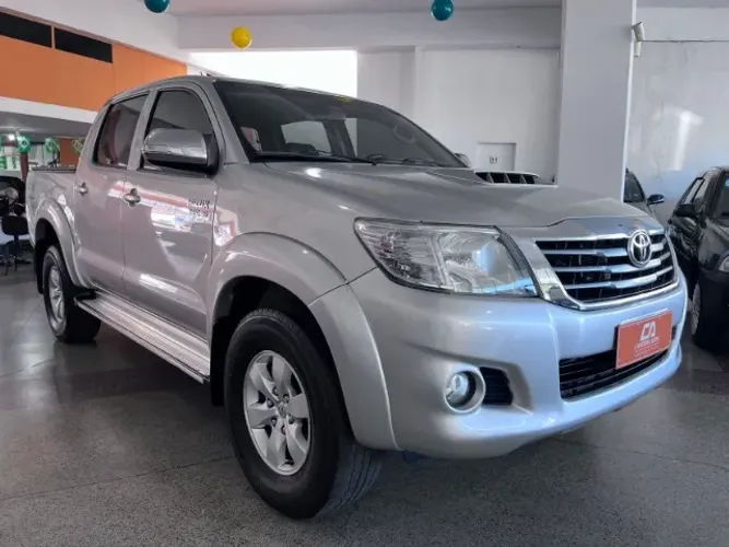 Toyota Hilux CD SRV D4-d 4X4 3.0 TDI Diesel AUT 2014