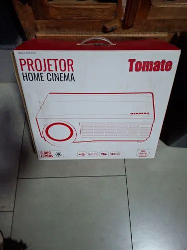Projetor Tomate 3000 Lumens