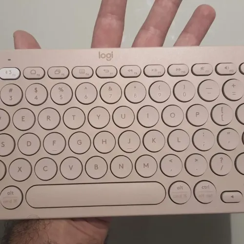 teclado bluetooth k380 logitech rosa com case -tablet, ipad, mac, notebook