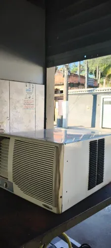 Ar 7.500 mil BTUs funcionando perfeitamente 127v