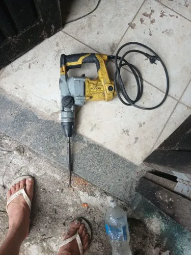 Vendo martelete sds vonder 110v valor 450