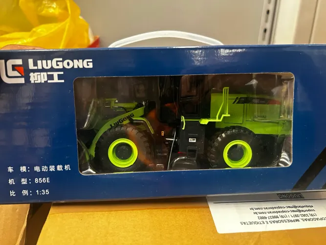 ? MINIATURA CARREGADEIRA LIUGONG 856E ? ESCALA 1:35 ? NOVA NA CAIXA ?