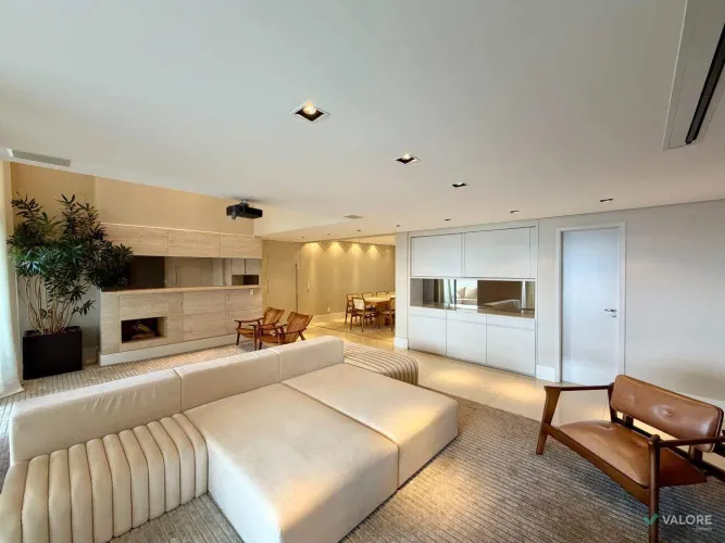 Apartamento impecável com 3 suítes todo mobiliado no Vila Da Serra