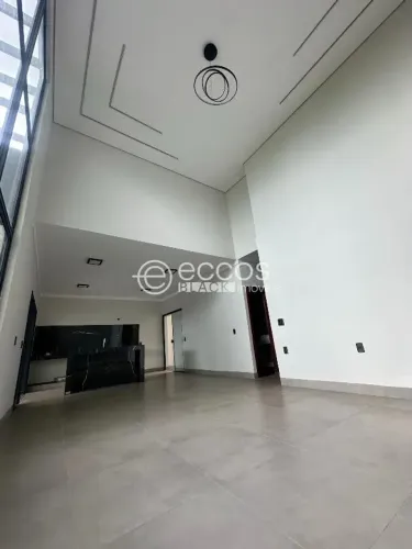 Casa à venda, 3 quartos, 2 suítes, 3 vagas, Jardim Espírito Santo - UBERABA/MG