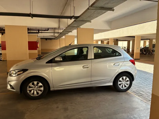 Chevrolet Onix Hatch LT 1.0 8V Flex Mec. 4P 2019