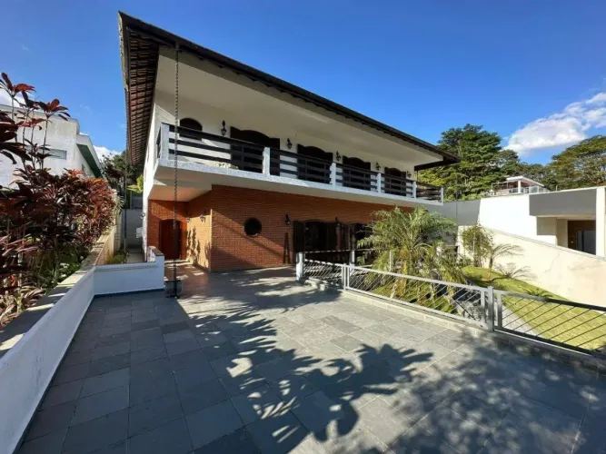 Casa com 4 dormitórios à venda, 600 m² por R$ 2.695.000,00 - Condomínio Arujazinho I, II e