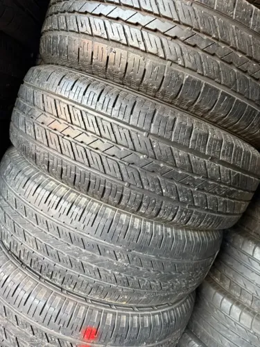 Pneu 235/65/17 Yokohama 90 % vida útil