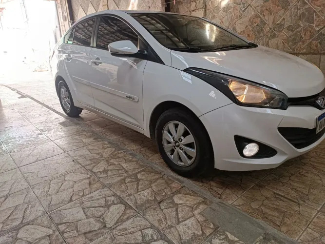 Hyundai HB20S C.plus/c.style1.0 Flex 12V Mec. 4P 2014