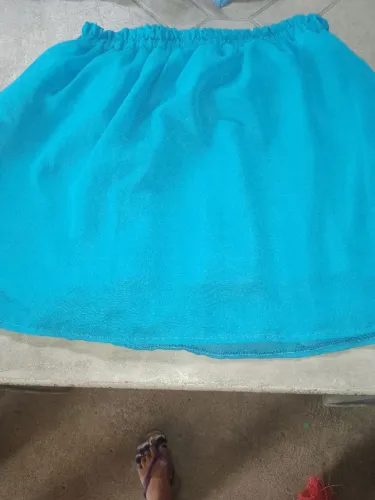 Vende se roupas