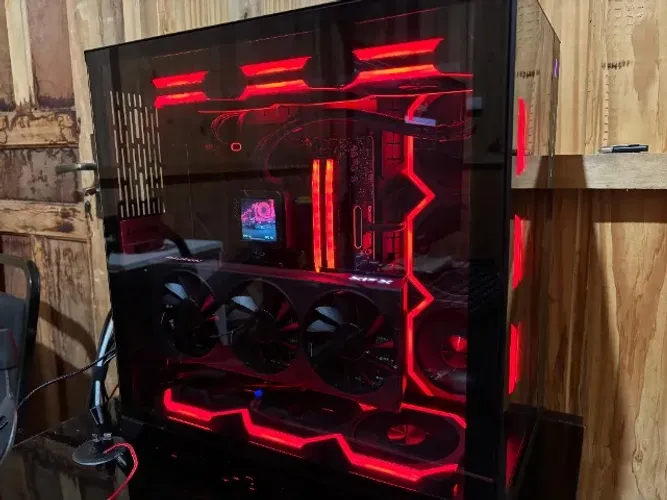 Pc Gamer High end 9800X3D + 32GB DE RAM DDR5 RX 9070 XT 16gb