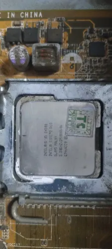 Computador antigo sucata Intel Core 2 Duo E4500, Kingston KVR800D2N6/2G DDR2