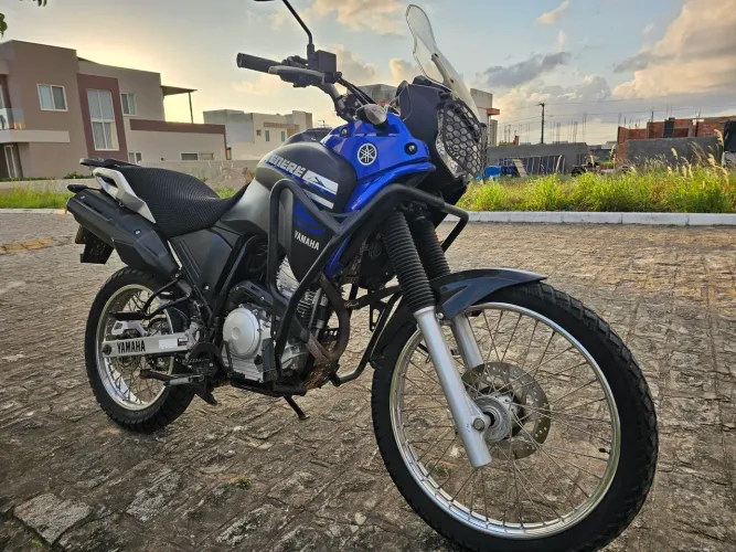 Tenere 250 pouco rodada 16000 km