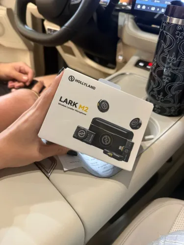 LARK M2 HOLLYLAND