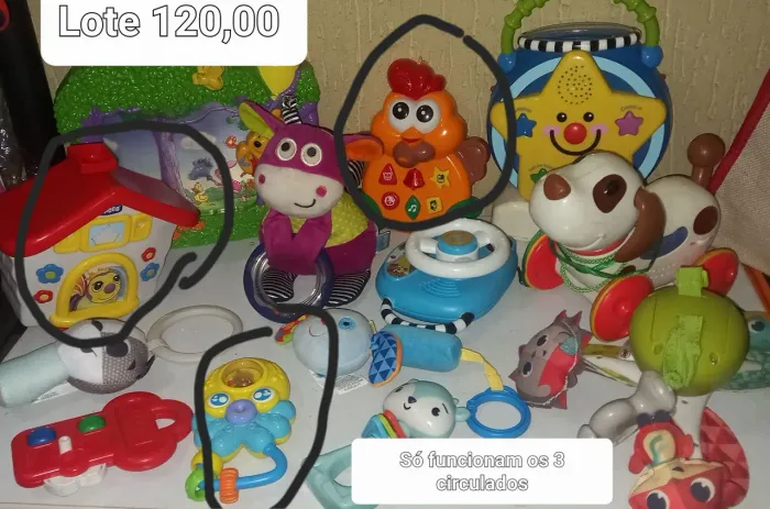 Brinquedos didáticos. Valores nas fotos