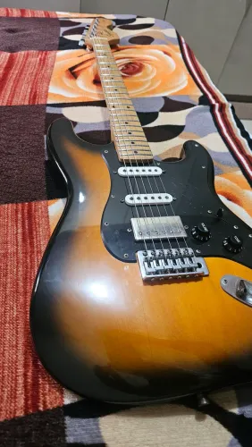 Guitarra Squier Fender Affinity Custom Hss Malagoli