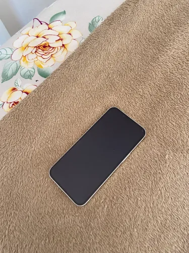 iPhone 13 - 256gb