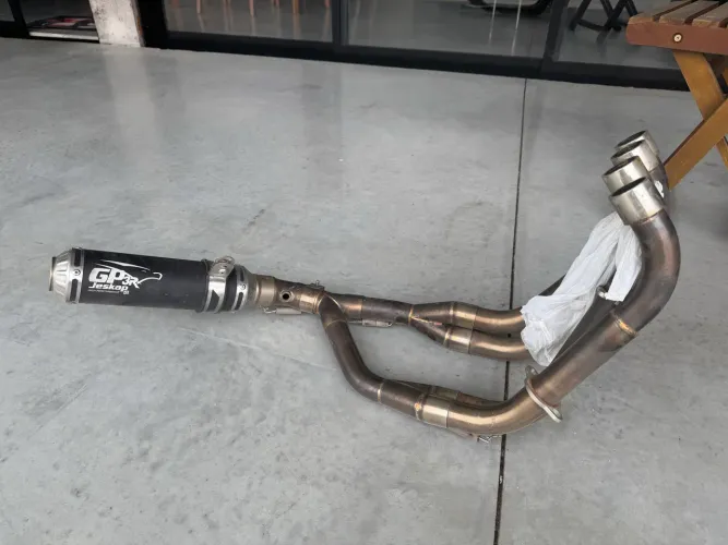 Escapamento Jeskap CBR650R