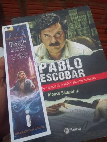 Livro Pablo Escobar | Ascensão e a Queda do Grande Traficantes de Drogas 
