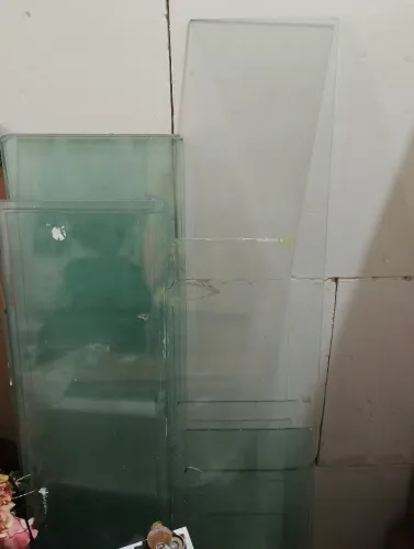 PRANCHAS DE VIDRO(17), TAMANHOS VARIADOS, Valores variados * Suely