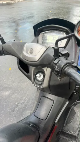 Moto NMAX