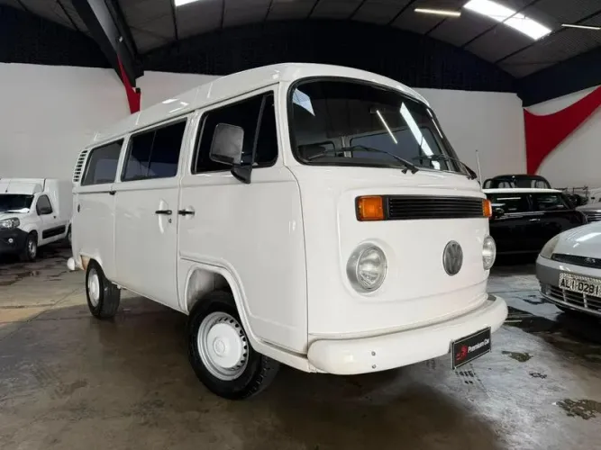 Volkswagen Kombi Standard/ Luxo/ Serie Prata 2002