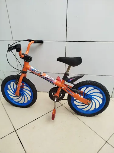 Vende-se bicicleta infantil