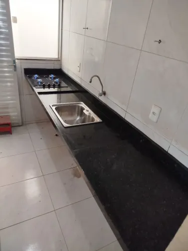 Bancadas de Mármore e Granito Sob Medida | Cozinha e Banheiro