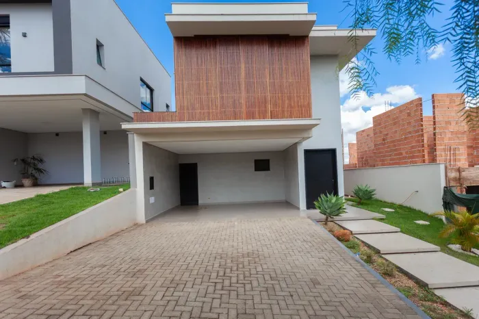 Casa para venda com 191 metros quadrados com 3 quartos em Gleba Simon Frazer - Londrina -