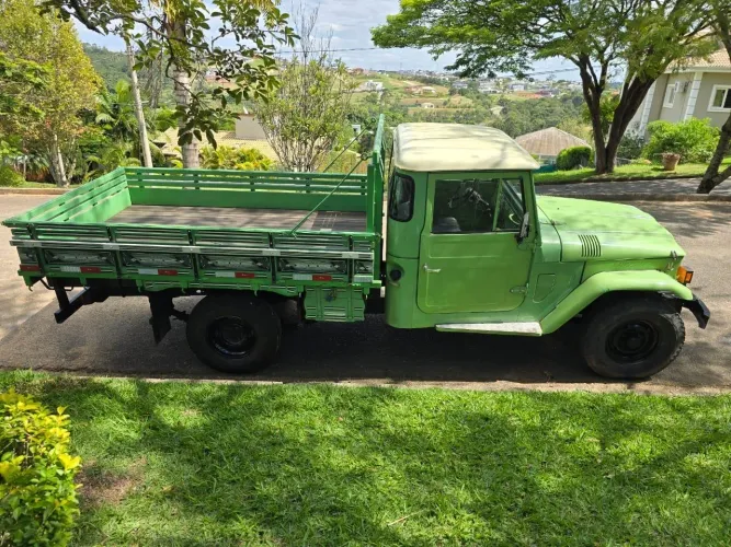 Toyota Band.Picape Chassi Curto Diesel 1985