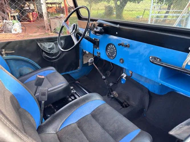 Willys Overland Jeep 2.6 12V Gasolina 2P 1967