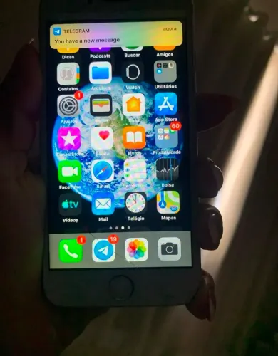 Vendo IPhone 6,bateria 93% <br>câmeras funcionando,digital ok,somente os tricados!