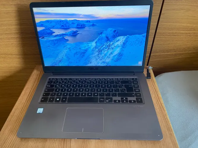 Notebook ASUS Core i5 7ª Geração | SSD | 8GB RAM