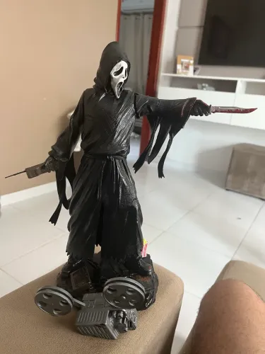 Action Figure (Ghost Face)