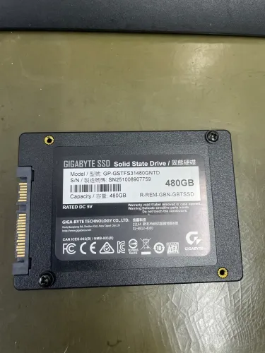 SSD Gigabyte 480GB SATA III 2.5 - Excelente Estado