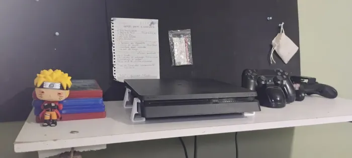 Ps4 slim 1tb vários periféricos