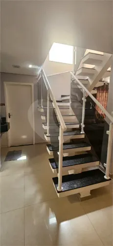 Casa à venda com 3 quartos, sendo 1 suíte, no condomínio Comdomínio Real Park Tietê, Mogi