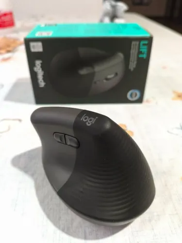 Mouse Vertical Lift Logitech - semi novo