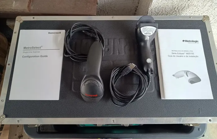 Vendo dois Leitores de Código de Barras Manual Laser Honeywell/Metrologic Eclipse MS 5145.