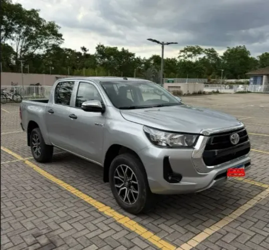 Toyota Hilux CD 4X4 2.8 Diesel Mec. 2021