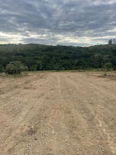 Vendo Lote de 194m² Localizado na entrada do mercado Sabona próx Itapoá-Df