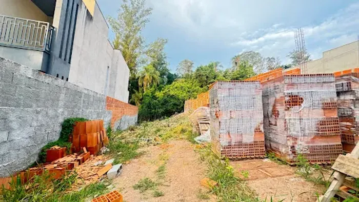 Terreno à venda, 300 m² por R$ 370.000,00 - Capivari - Louveira/SP
