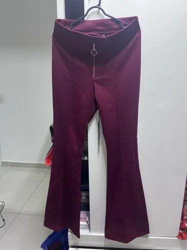 Calça flare 